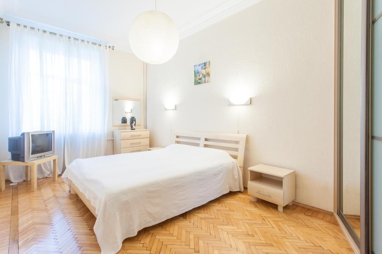 Sutkiminsk Apartment Centre Habitación foto